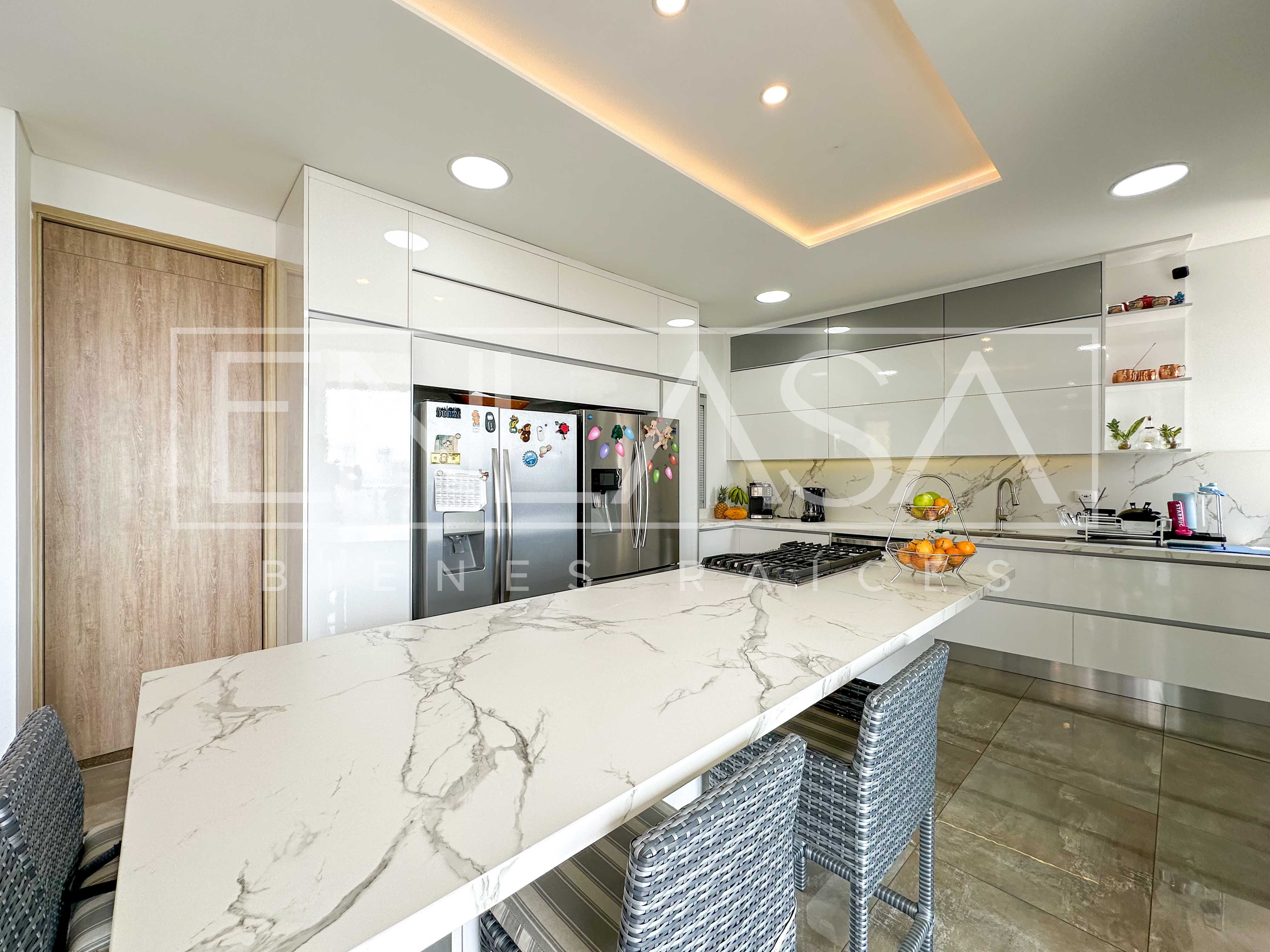 Casa de 4 alcobas en venta en Cristales, Cali, 615 m² · foto 6 de 24