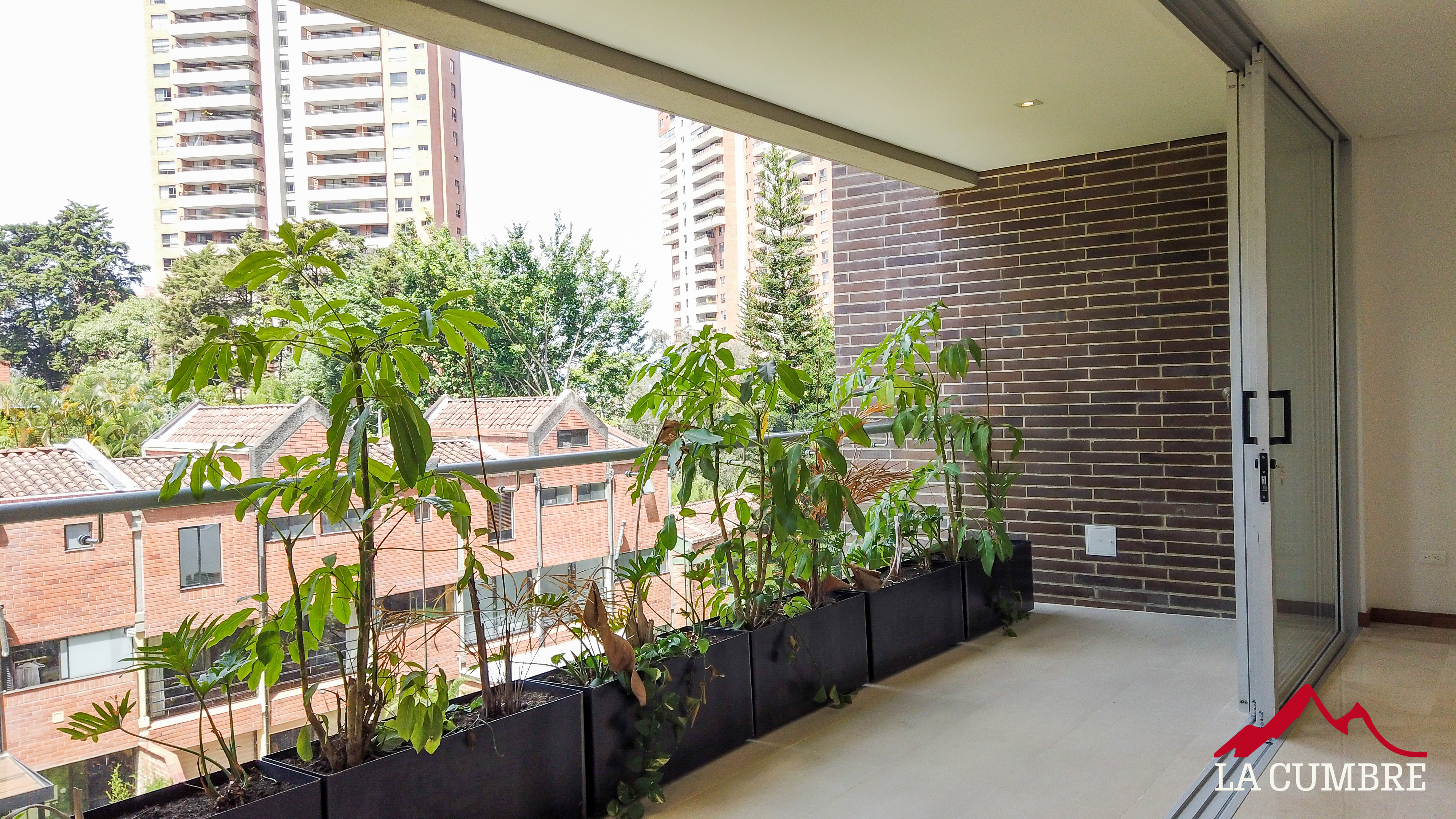 Apartamento en arriendo en El Tesoro, Medellín · foto 2 de 12