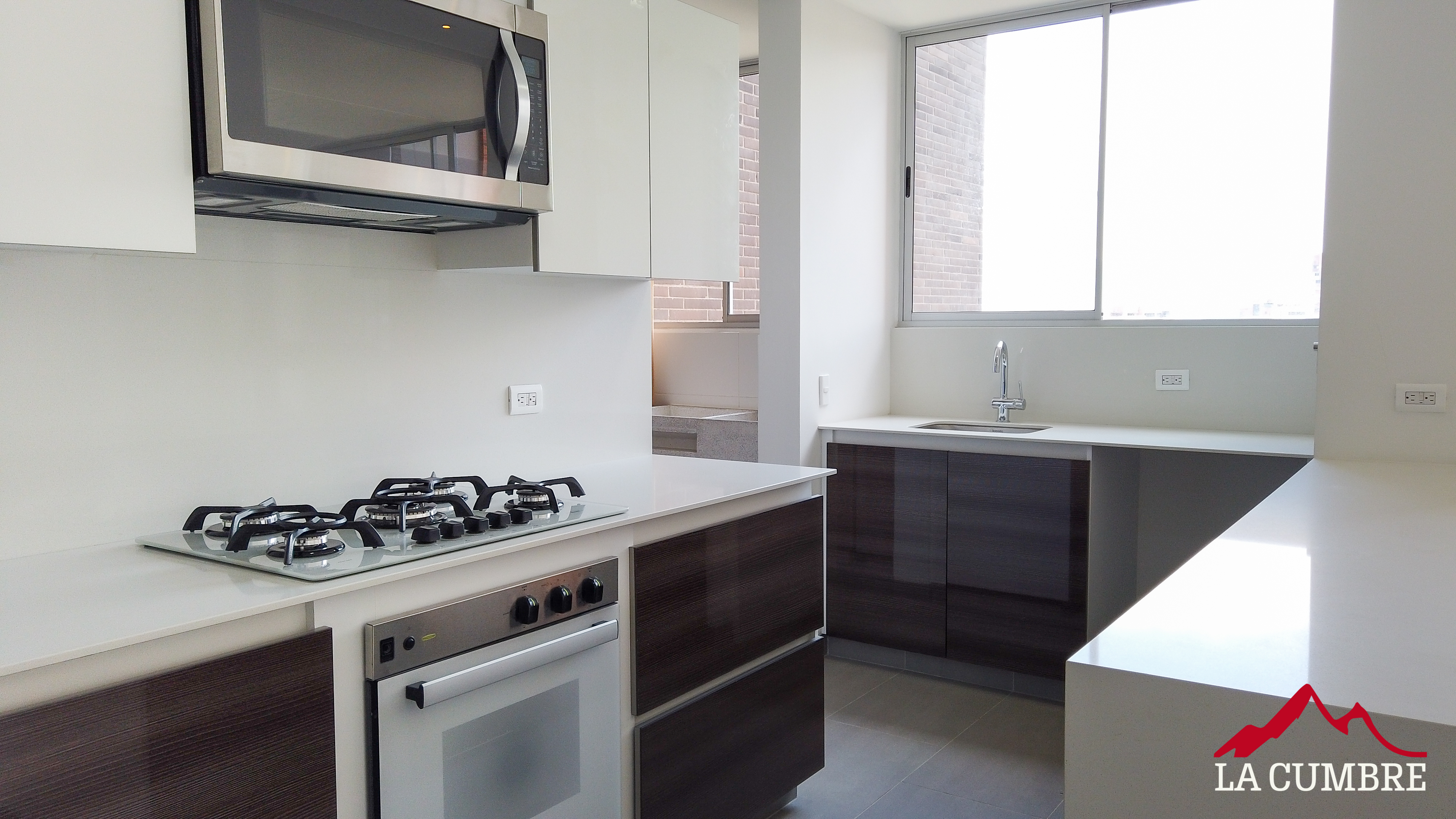 Apartamento en arriendo en El Tesoro, Medellín · foto 7 de 12