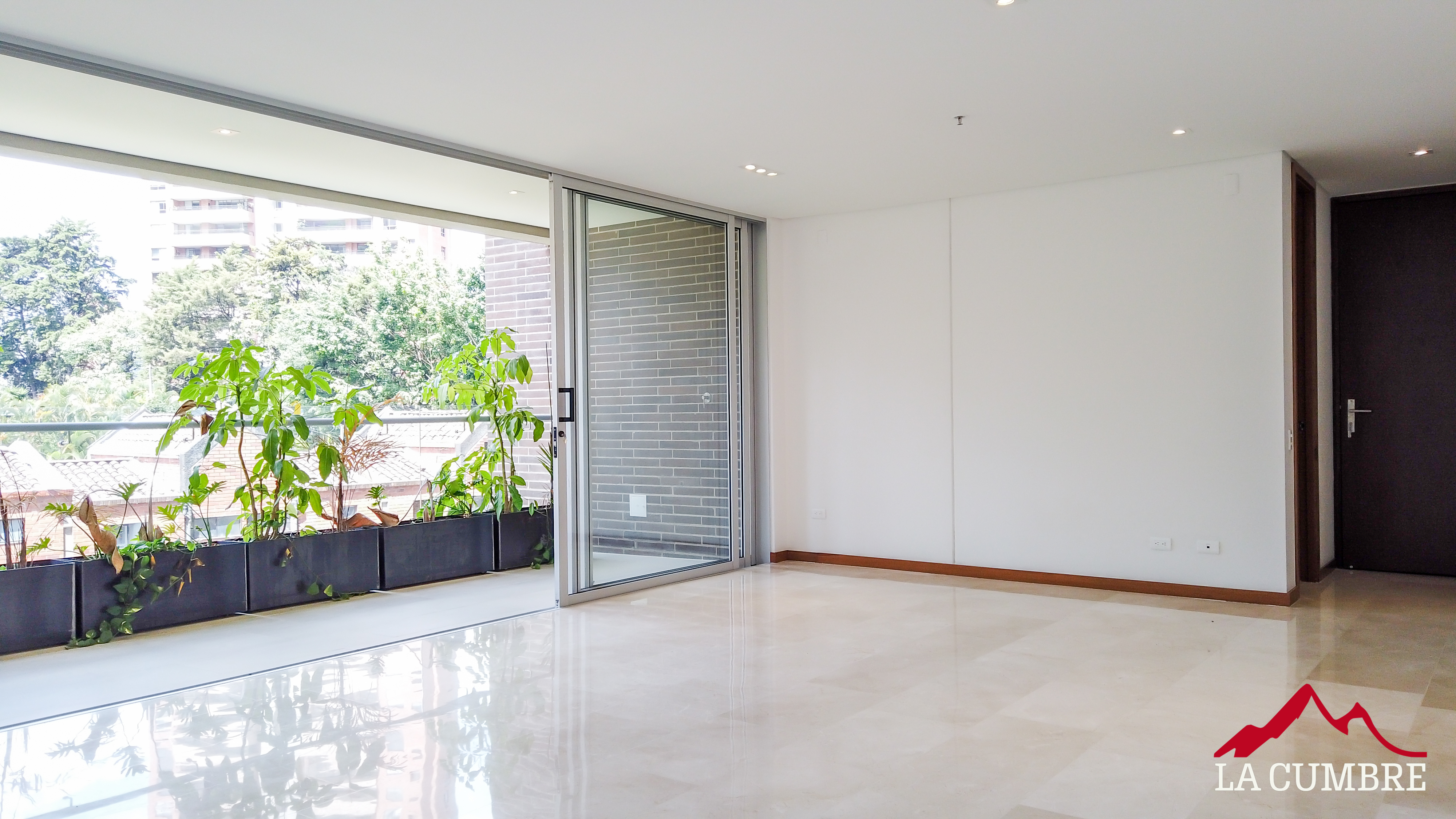 Apartamento en arriendo en El Tesoro, Medellín · foto 8 de 12
