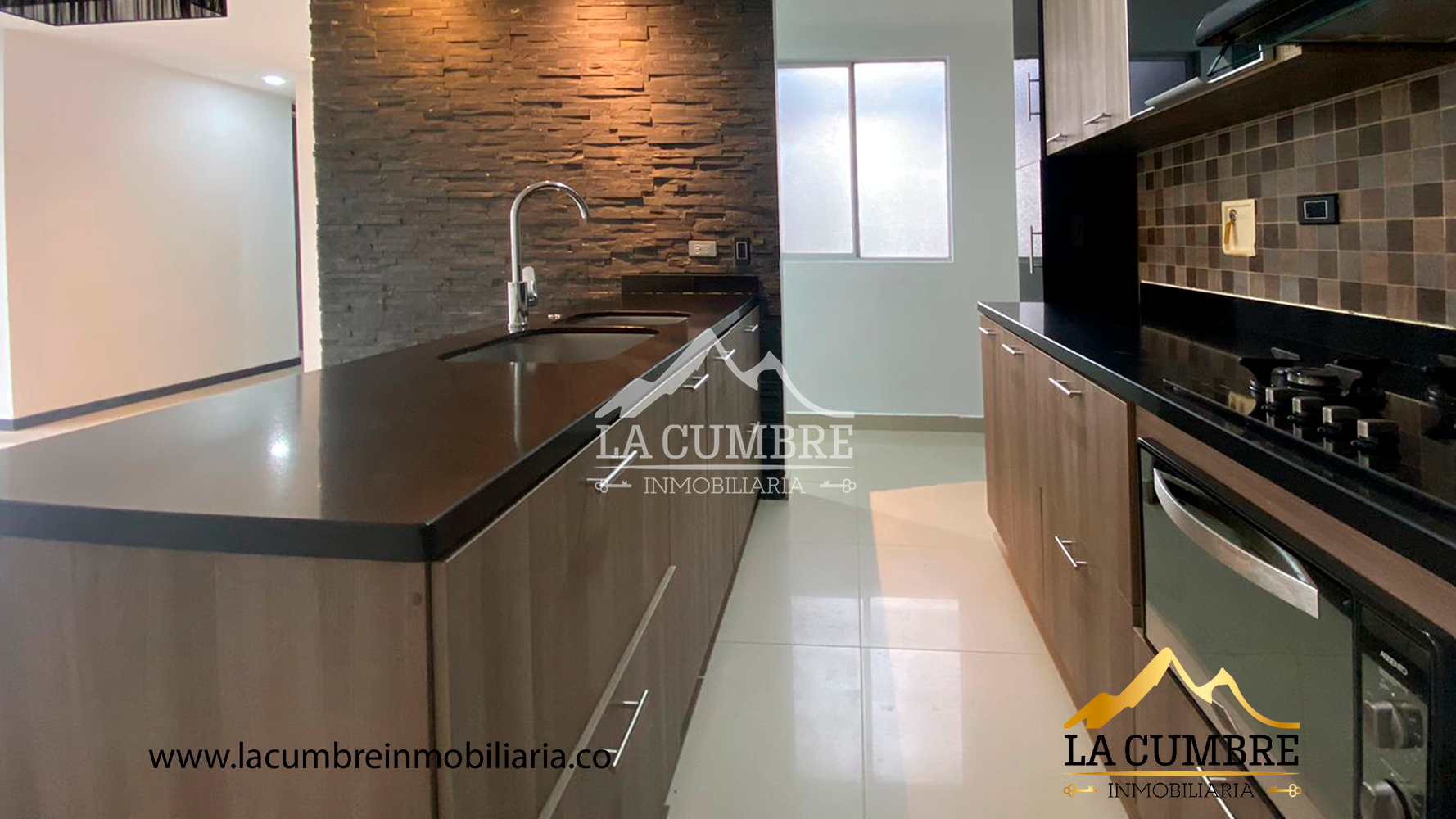 Apartamento de 3 alcobas en venta en La Abadia, Envigado, 120 m² · foto 3 de 12