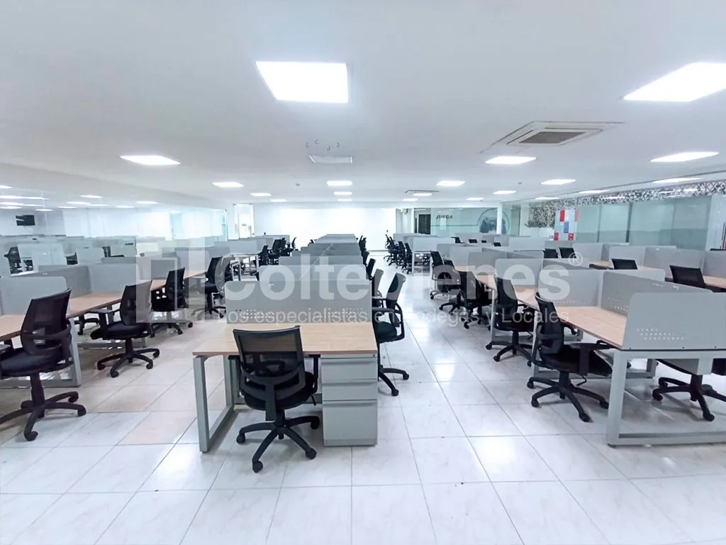 Oficina en arriendo en Camparola, Itagüí, 2629 m² · foto 16 de 20