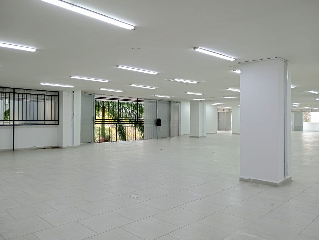 Local en arriendo en Conquistadores, Medellín, 650 m² · foto 10 de 20