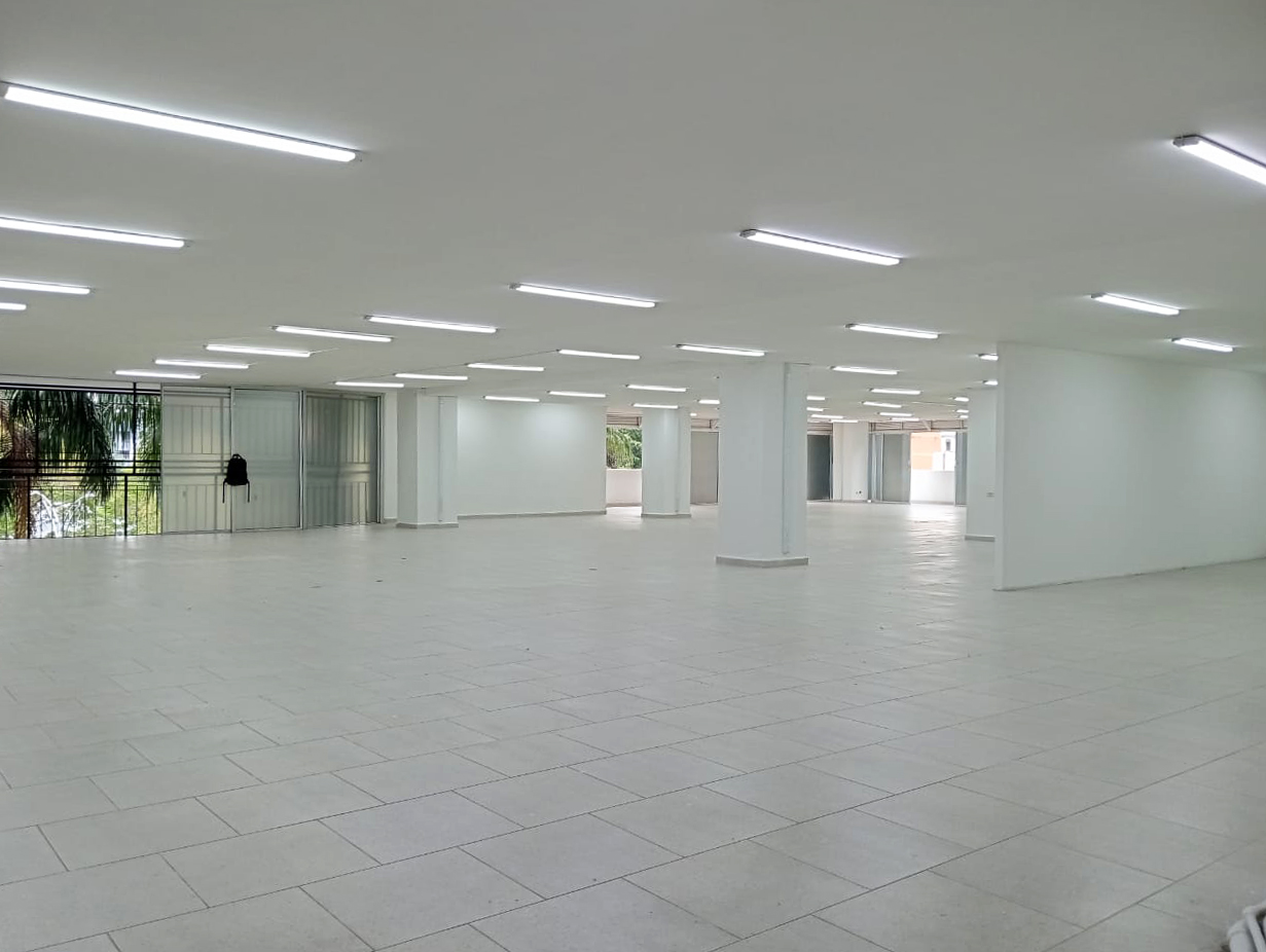 Local en arriendo en Conquistadores, Medellín, 650 m² · foto 15 de 20