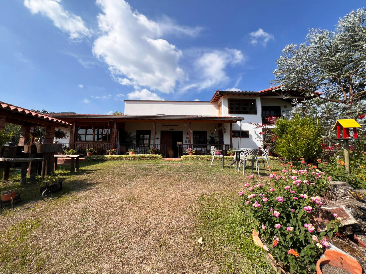 Casa de 3 alcobas en venta en La Ceja, 307 m² · foto 19 de 20