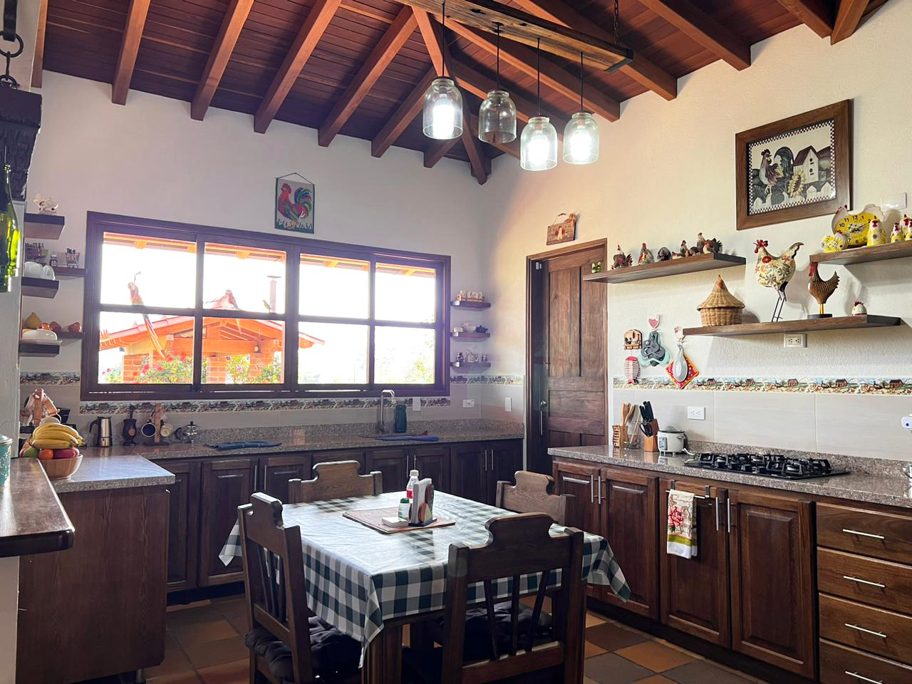 Casa de 3 alcobas en venta en La Ceja, 307 m² · foto 4 de 20