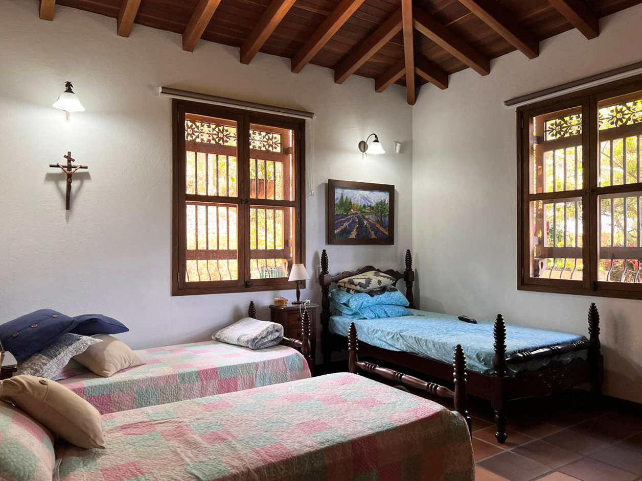 Casa de 3 alcobas en venta en La Ceja, 307 m² · foto 9 de 20