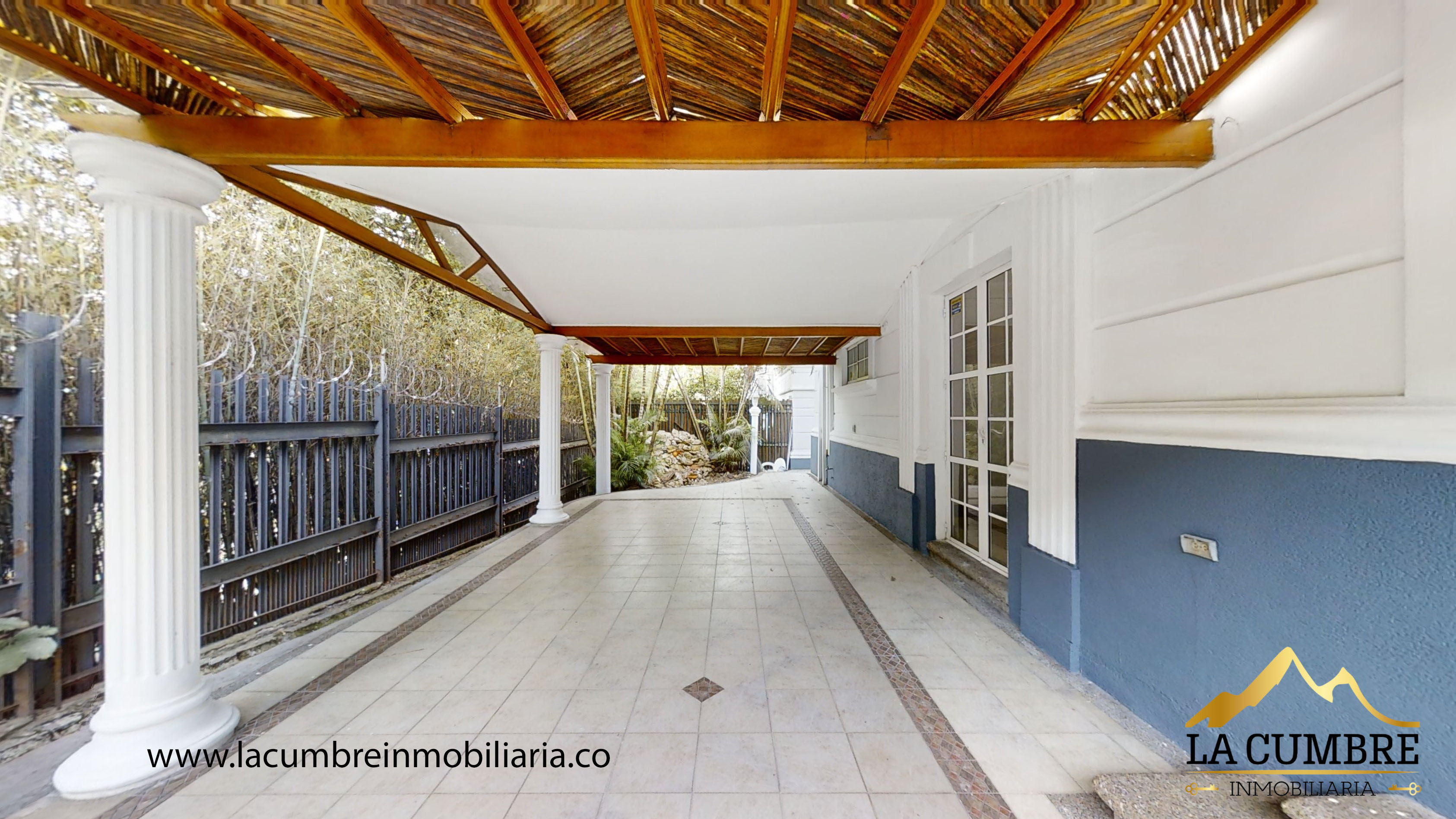 Casa de 4 alcobas en venta en El Tesoro, Medellín, 375 m² · foto 14 de 15