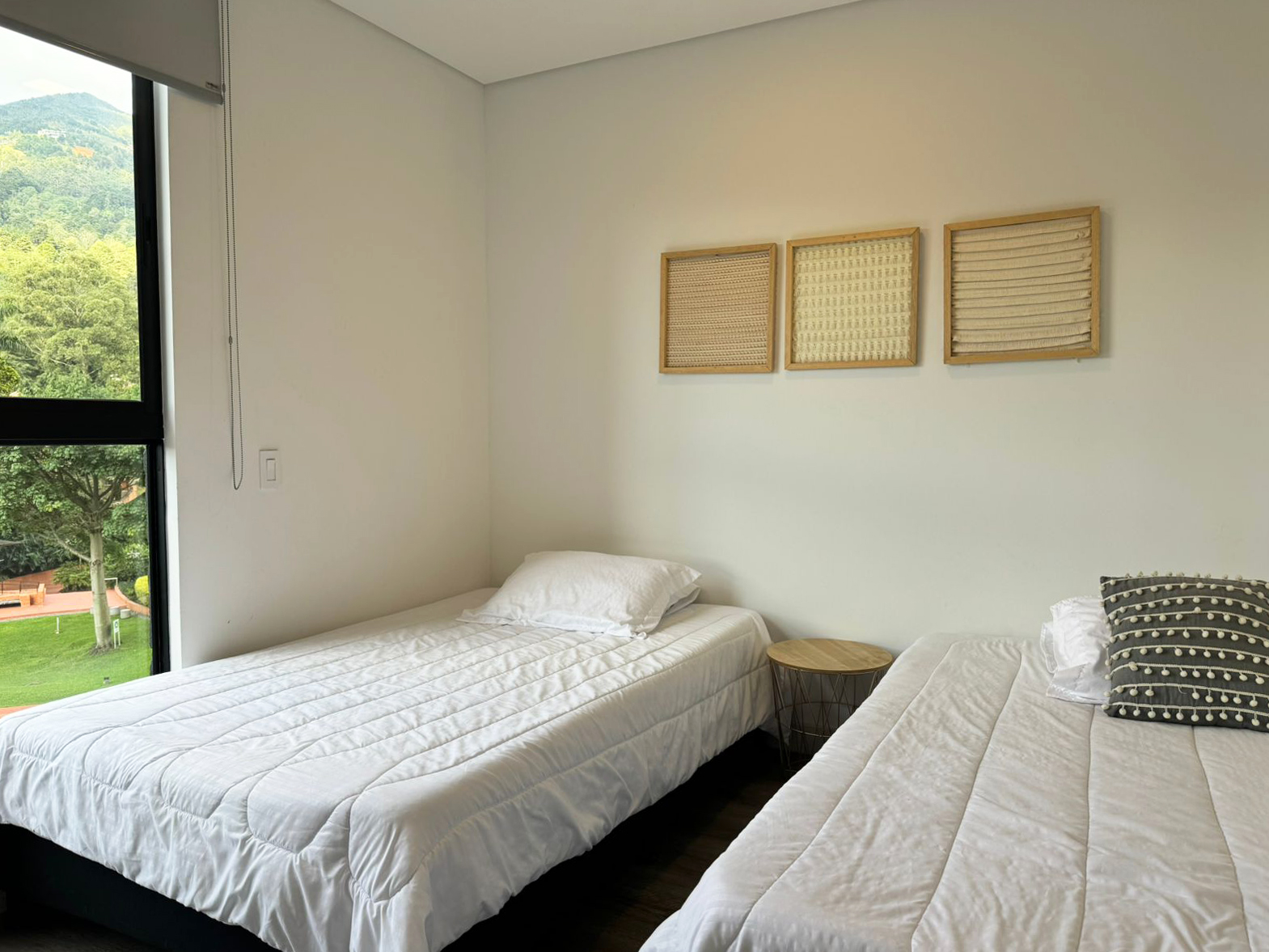 Apartamento de 2 alcobas en arriendo en El Tesoro, Medellín, 109 m² · foto 10 de 16