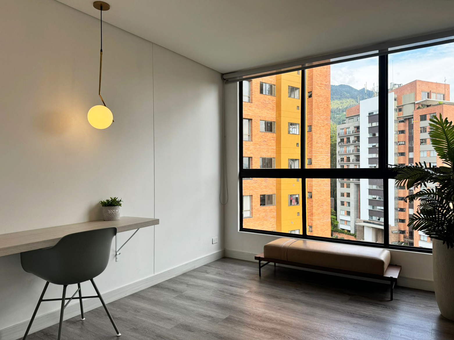 Apartamento de 2 alcobas en arriendo en El Tesoro, Medellín, 109 m² · foto 12 de 16