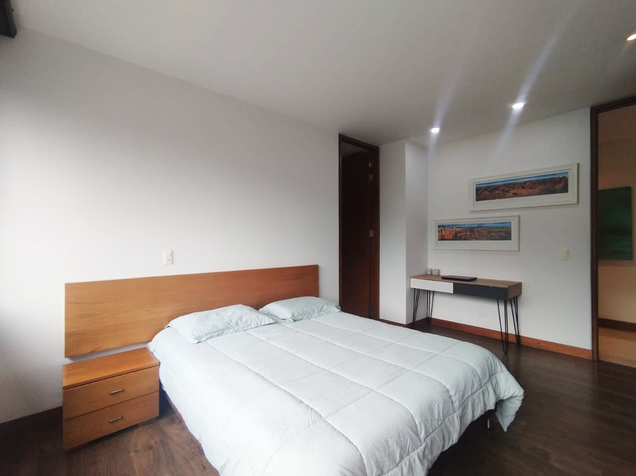 Apartamento en venta en Altos Del Poblado, Medellín · foto 12 de 19