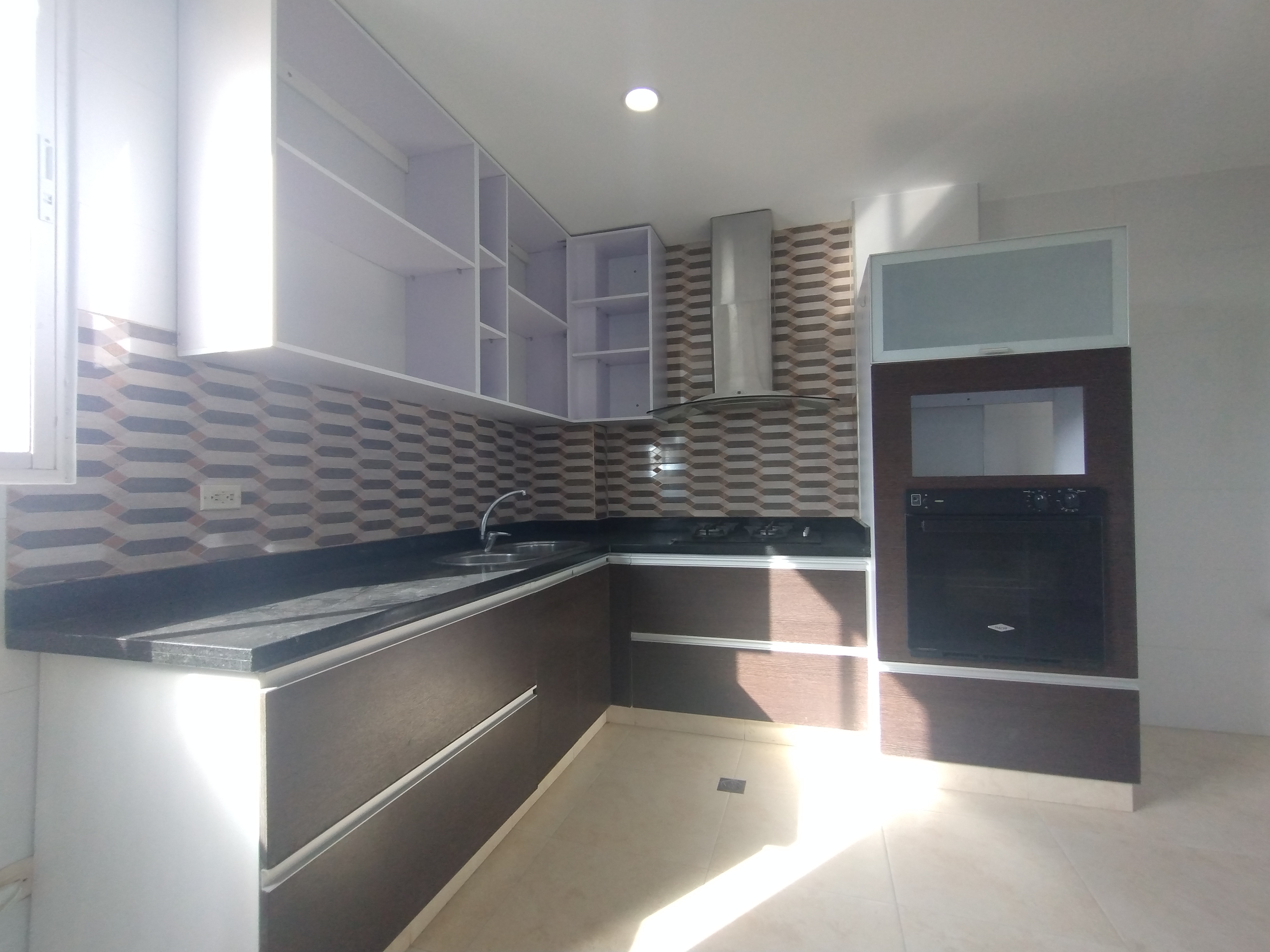 Apartamento en arriendo en Lago Alto, Barranquilla · foto 3 de 12