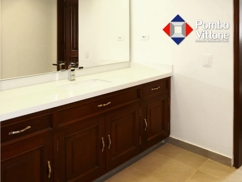 Apartamento de 4 alcobas en venta en Santa Ana Oriental, Bogotá, 610 m² · foto 3 de 24