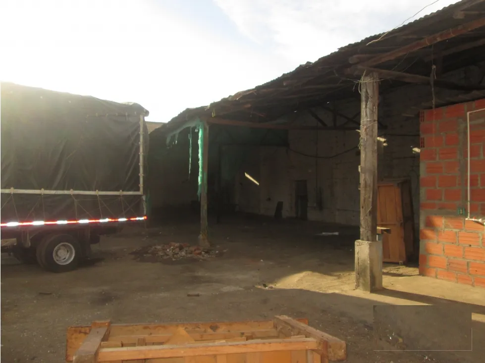 Bodega en venta en Comuneros, Bucaramanga, 756 m² · foto 5 de 24
