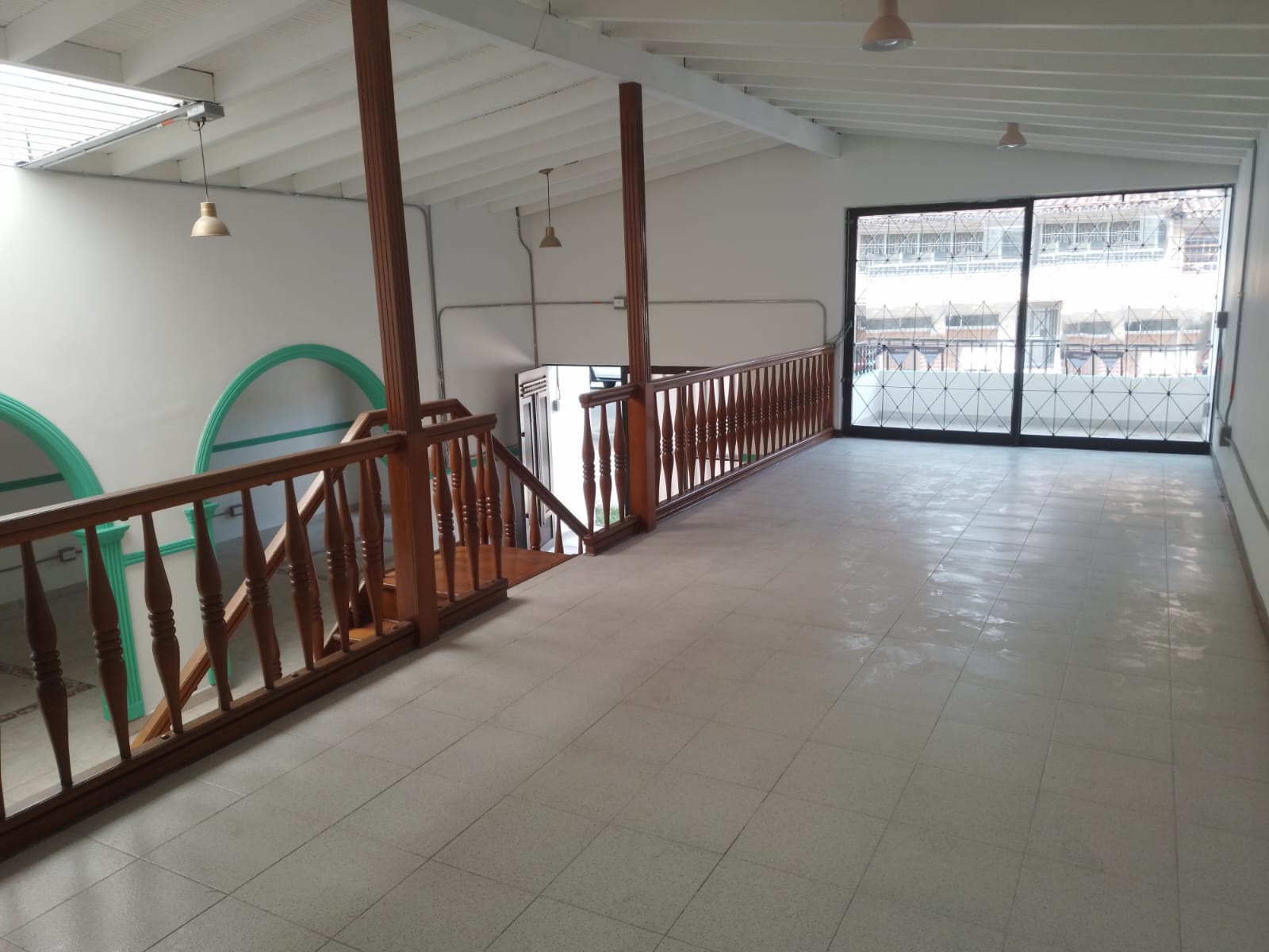 Oficina en arriendo en Laureles, Medellín, 280 m² · foto 2 de 16