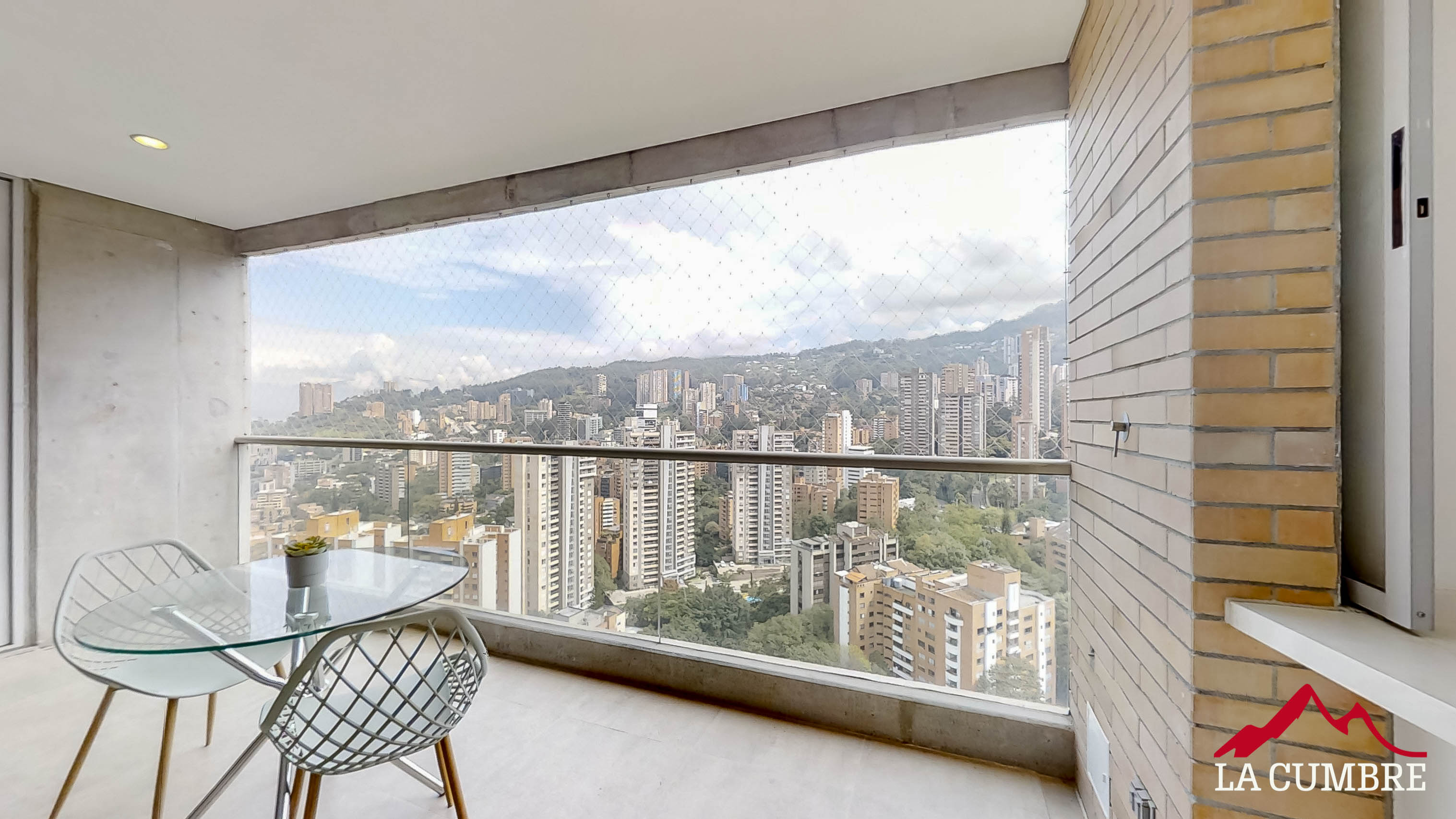 Apartamento de 3 alcobas en arriendo en El Poblado, Medellín, 155 m² · foto 11 de 12