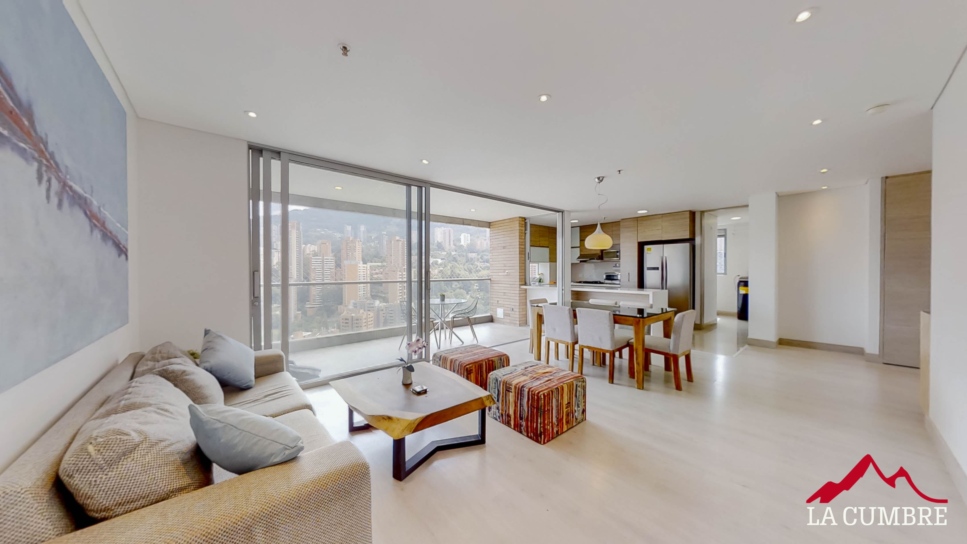 Apartamento de 3 alcobas en arriendo en El Poblado, Medellín, 155 m² · foto 3 de 12