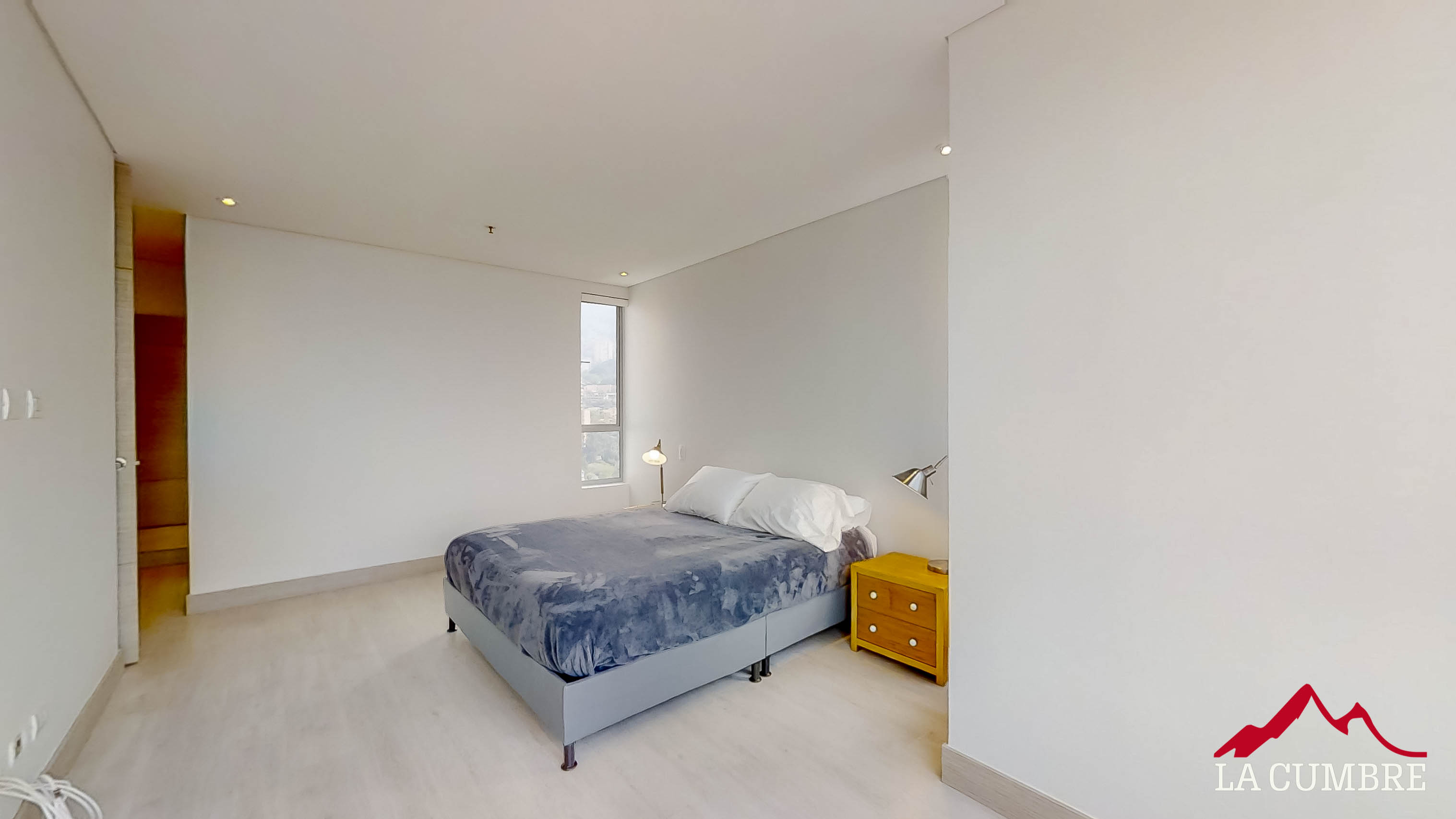 Apartamento de 3 alcobas en arriendo en El Poblado, Medellín, 155 m² · foto 5 de 12