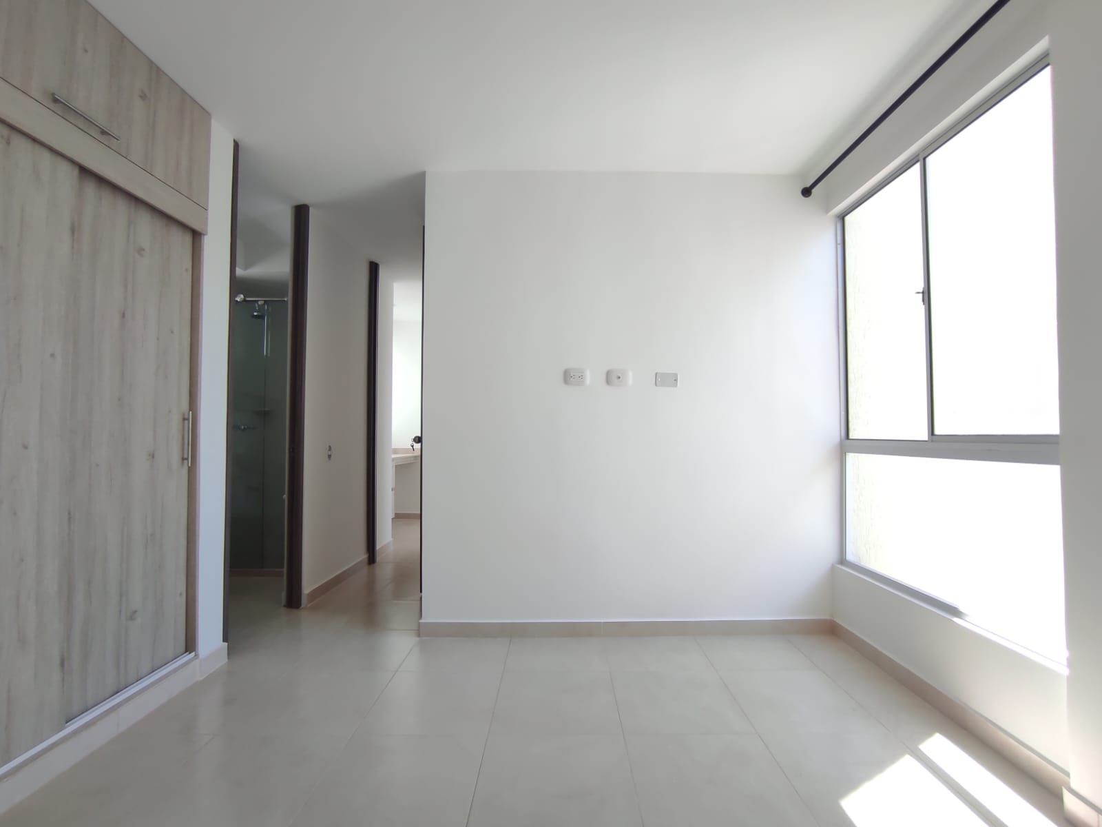 Apartamento de 2 alcobas en venta en Cr. Los Naranjos, Jamundí, 62 m² · foto 8 de 14