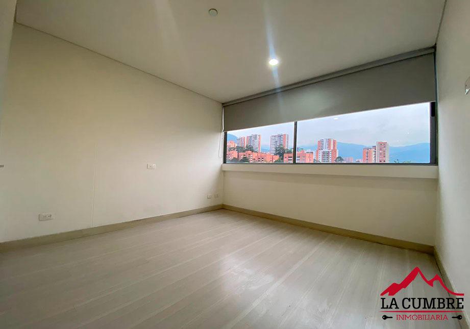 Apartamento de 3 alcobas en arriendo en Loma Benedictinos, Medellín, 151 m² · foto 10 de 12