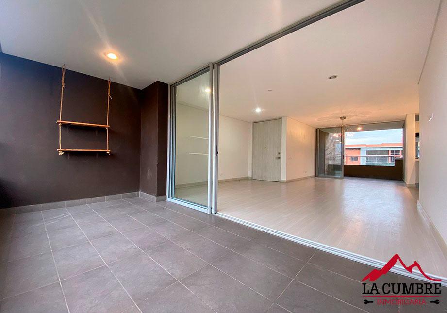Apartamento de 3 alcobas en arriendo en Loma Benedictinos, Medellín, 151 m² · foto 3 de 12