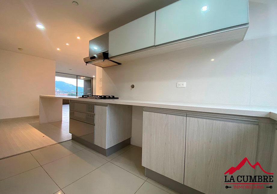 Apartamento de 3 alcobas en arriendo en Loma Benedictinos, Medellín, 151 m² · foto 7 de 12