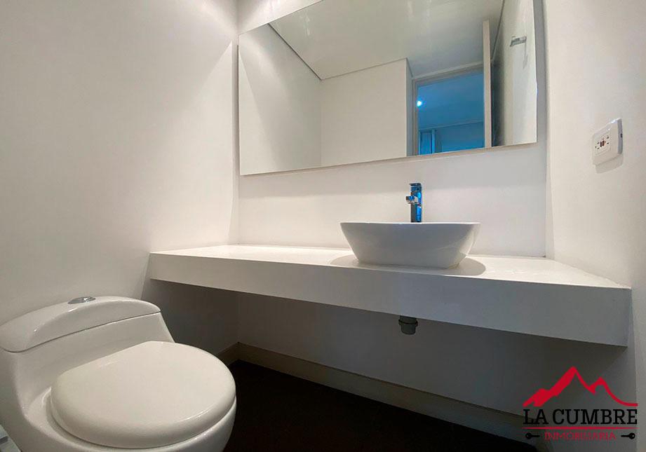 Apartamento de 3 alcobas en arriendo en Loma Benedictinos, Medellín, 151 m² · foto 9 de 12