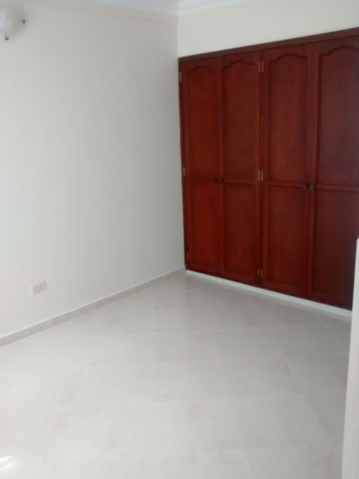 Casa de 6 alcobas en venta en Provenza, Bucaramanga, 367 m² · foto 5 de 6