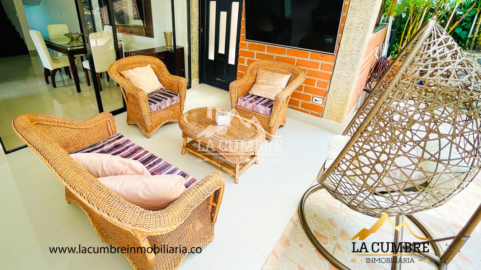 Casa en arriendo en El Poblado, Medellín · foto 3 de 14