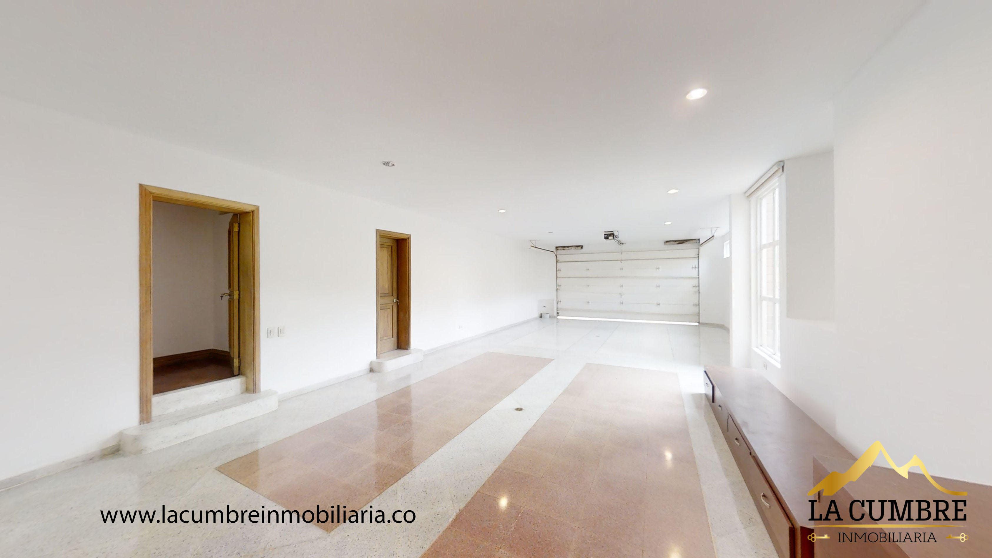 Casa de 4 alcobas en venta en El Poblado, Medellín, 513 m² · foto 16 de 20