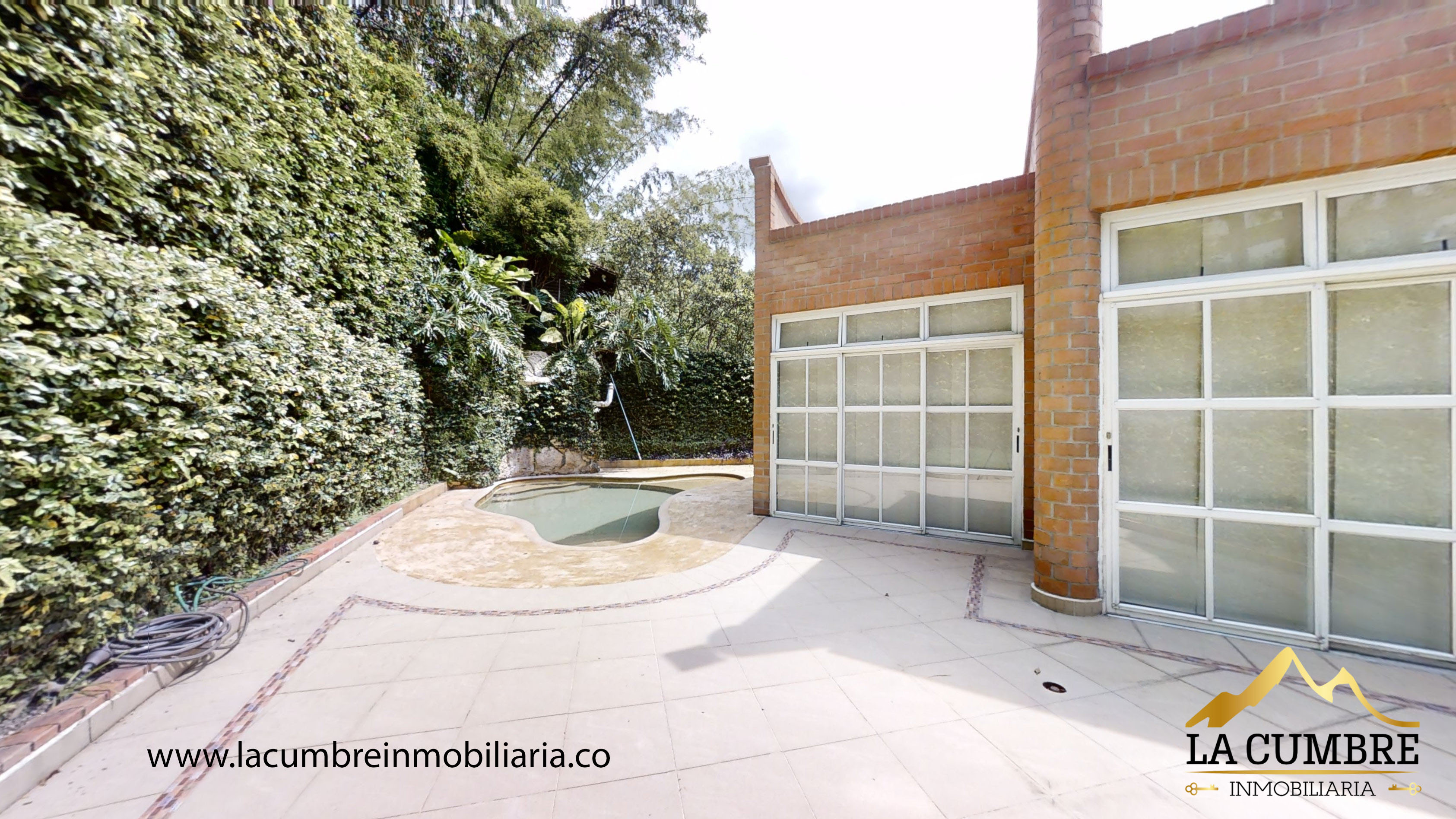 Casa de 4 alcobas en venta en El Poblado, Medellín, 513 m² · foto 4 de 20