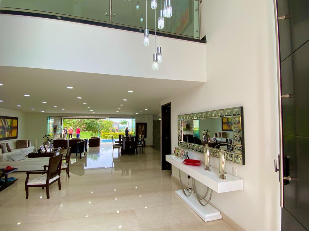 Casa de 5 alcobas en venta en Ruitoque Condominio, Floridablanca, 450 m² · foto 10 de 23