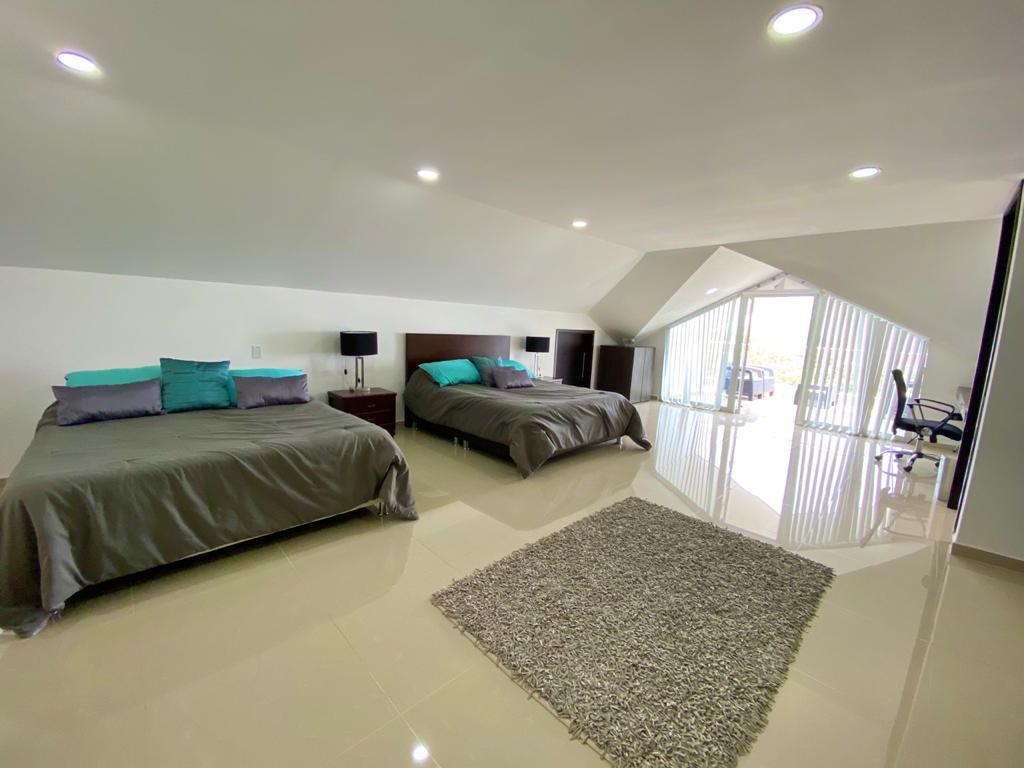 Casa de 5 alcobas en venta en Ruitoque Condominio, Floridablanca, 450 m² · foto 13 de 23