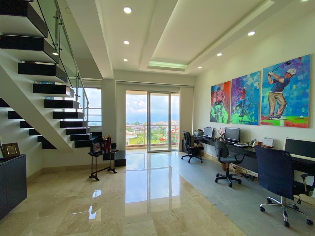 Casa de 5 alcobas en venta en Ruitoque Condominio, Floridablanca, 450 m² · foto 8 de 23