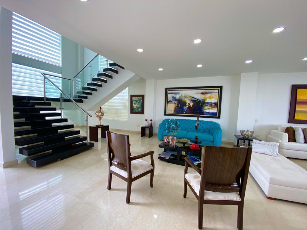 Casa de 5 alcobas en venta en Ruitoque Condominio, Floridablanca, 450 m² · foto 9 de 23