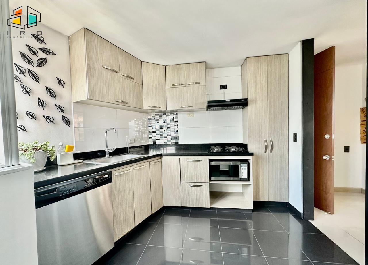 Apartamento en arriendo en Castropol, Medellín · foto 14 de 24