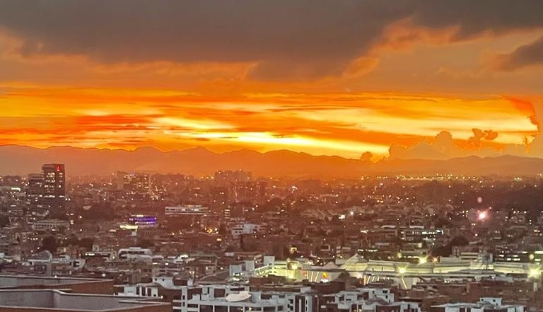 Apartamento de 3 alcobas en venta en Sierras Del Moral, Bogotá, 220 m² · foto 6 de 24