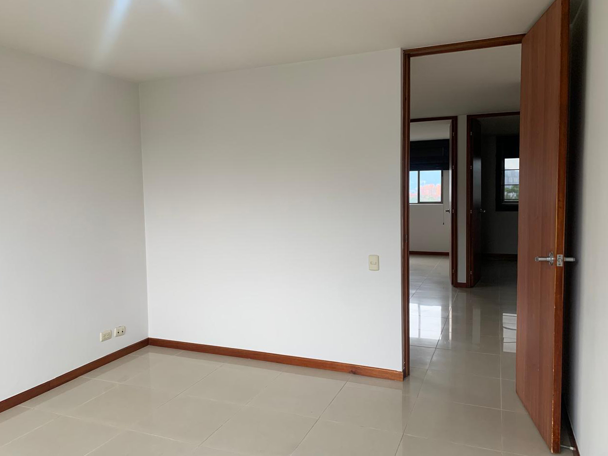 Apartamento en arriendo en Los Balsos No.2, Medellín · foto 12 de 17