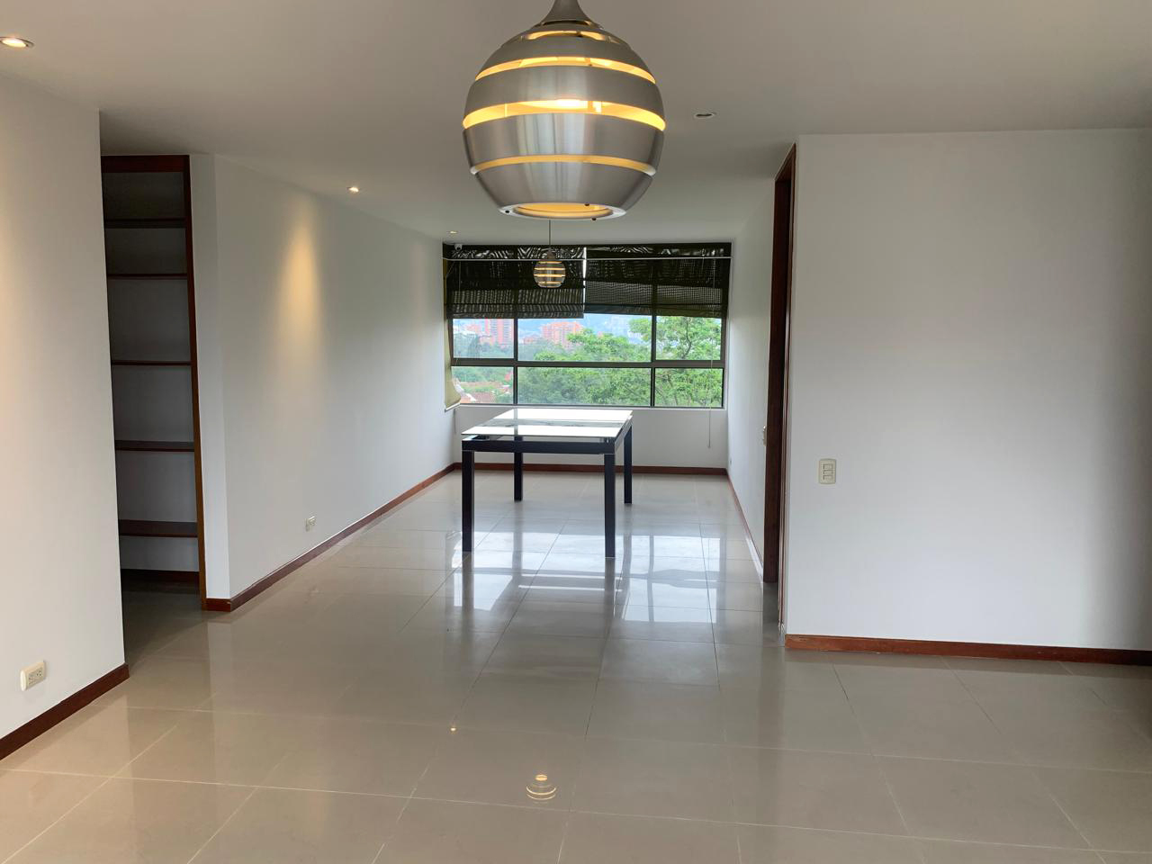 Apartamento en arriendo en Los Balsos No.2, Medellín · foto 3 de 17