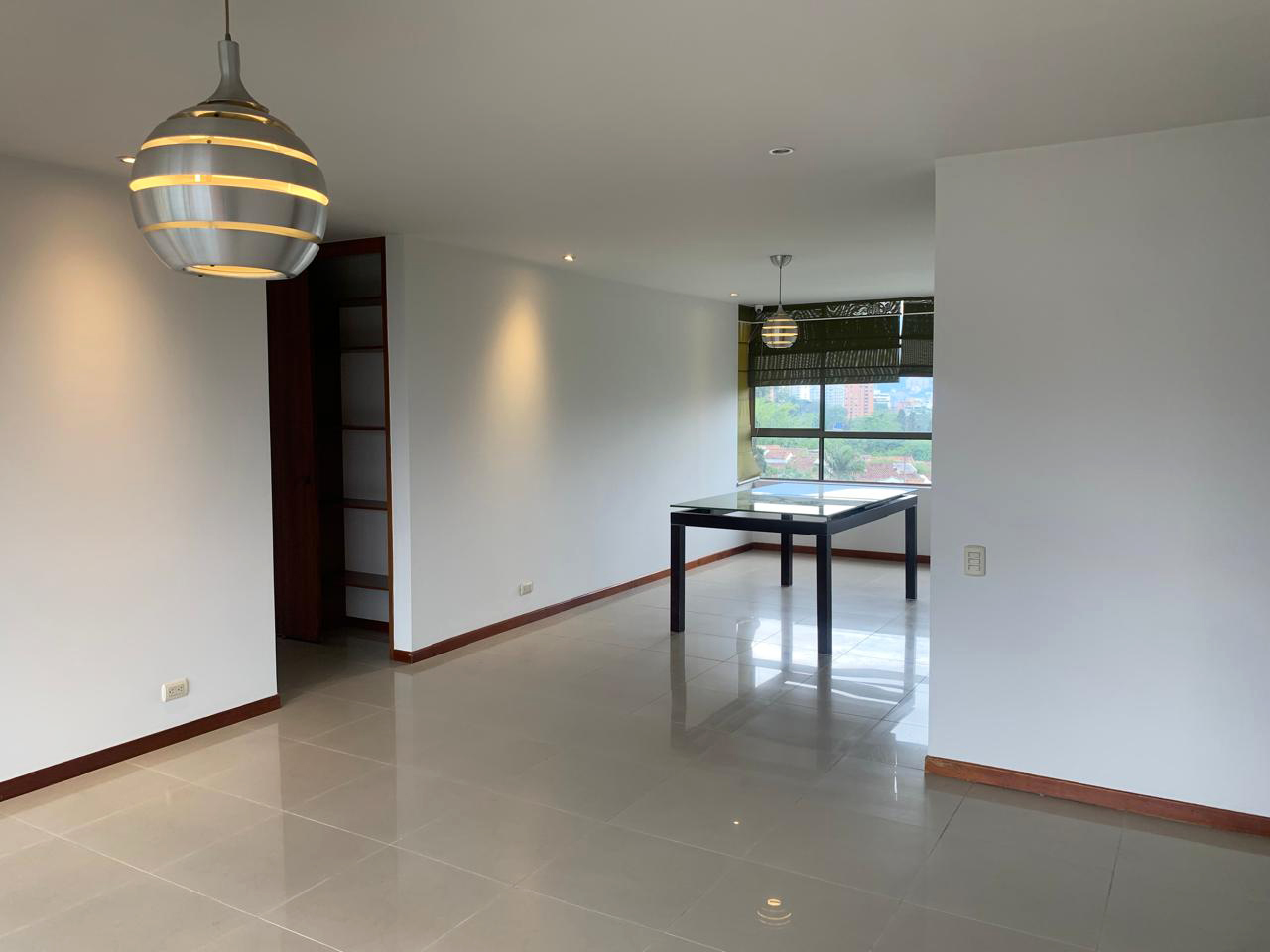 Apartamento en arriendo en Los Balsos No.2, Medellín · foto 4 de 17