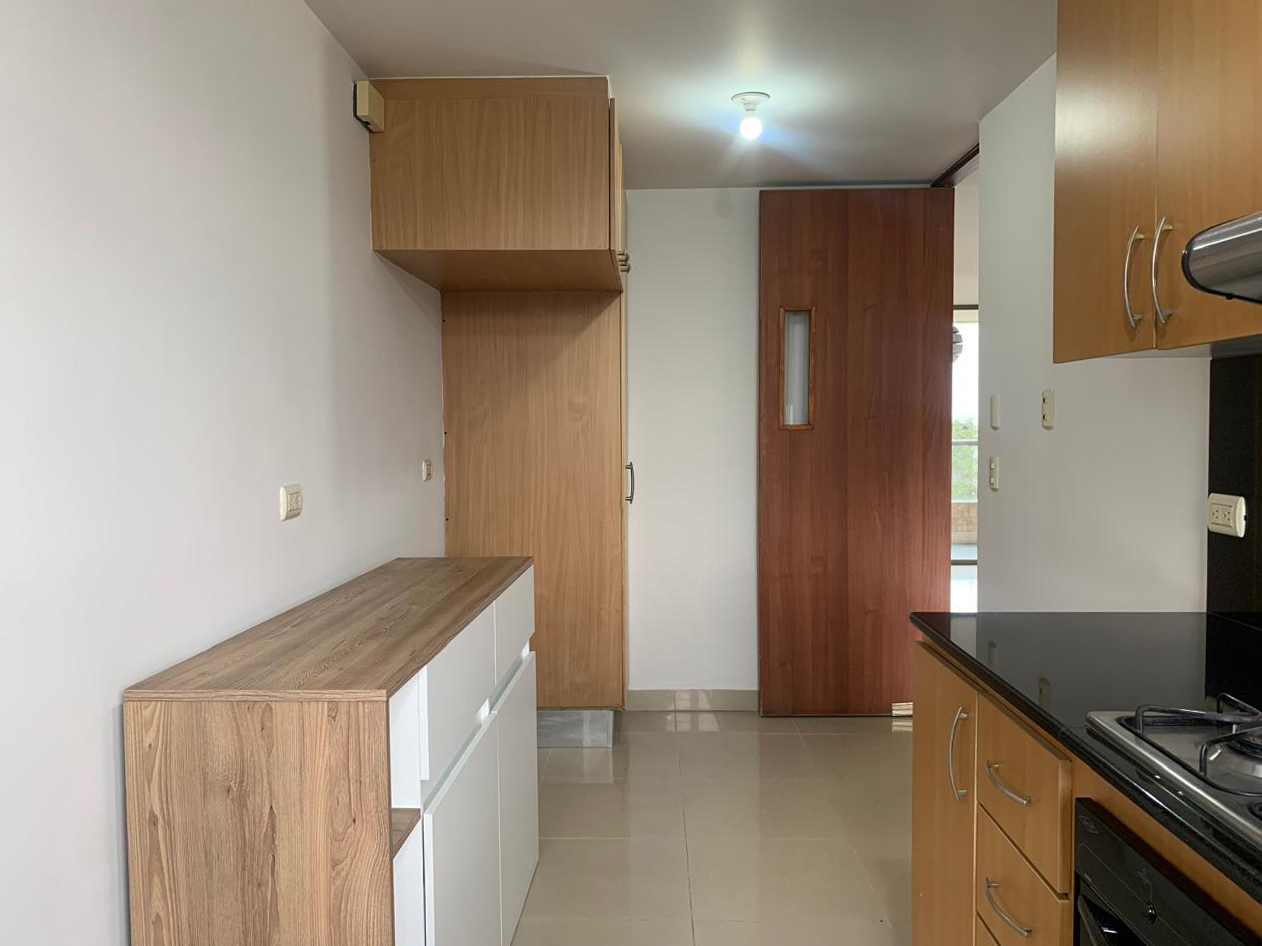 Apartamento en arriendo en Los Balsos No.2, Medellín · foto 9 de 17