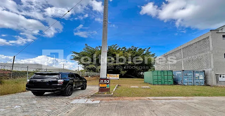 Lote en venta en La Ceja, 250 m² · foto 2 de 6