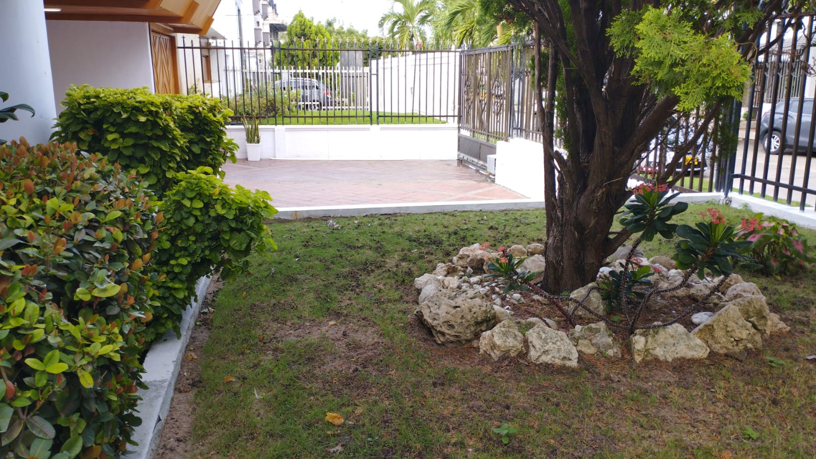 Casa en venta en El Poblado, Barranquilla · foto 2 de 24