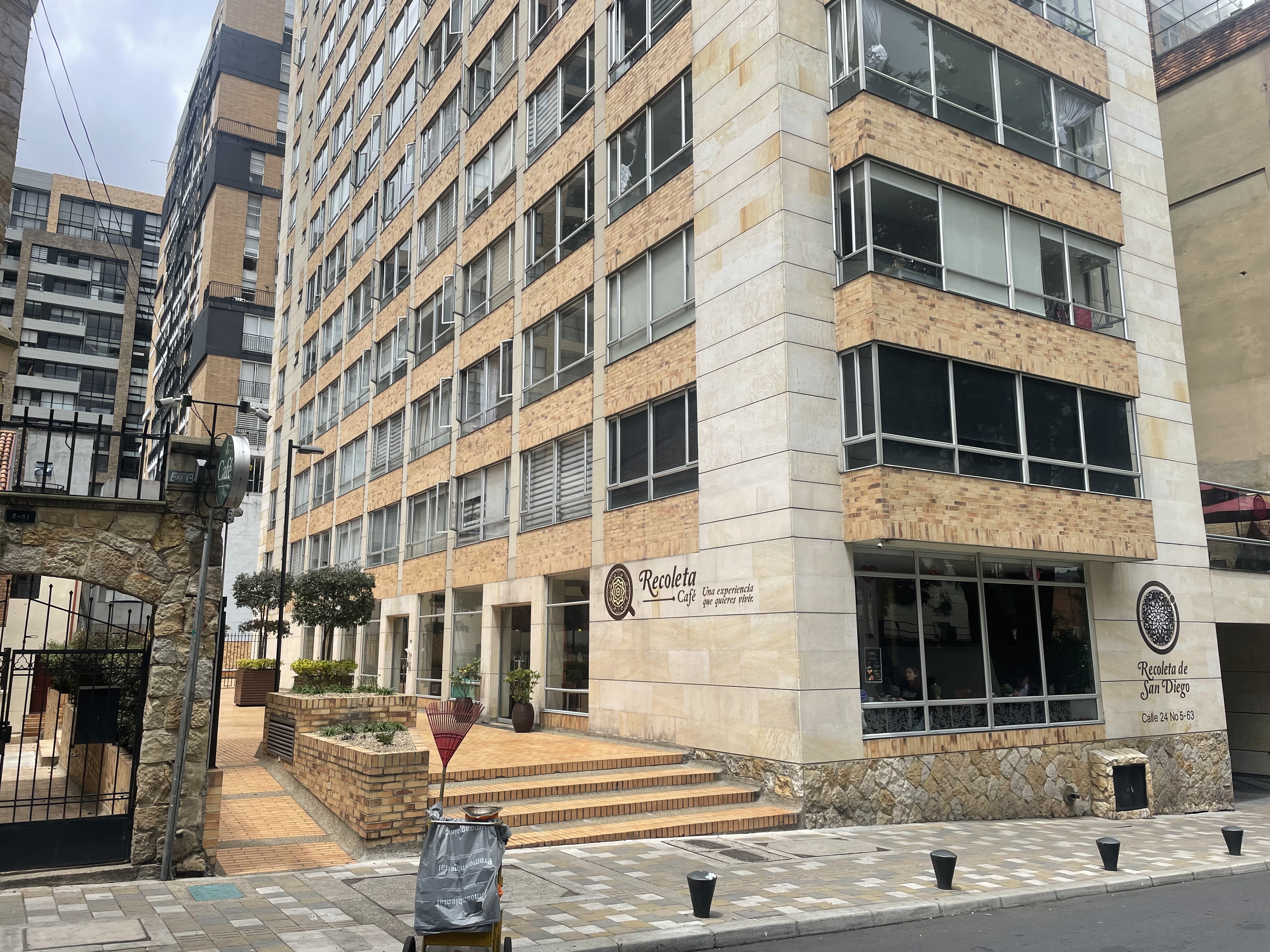 Apartamento en venta en Las Nieves, Bogotá · foto 9 de 24