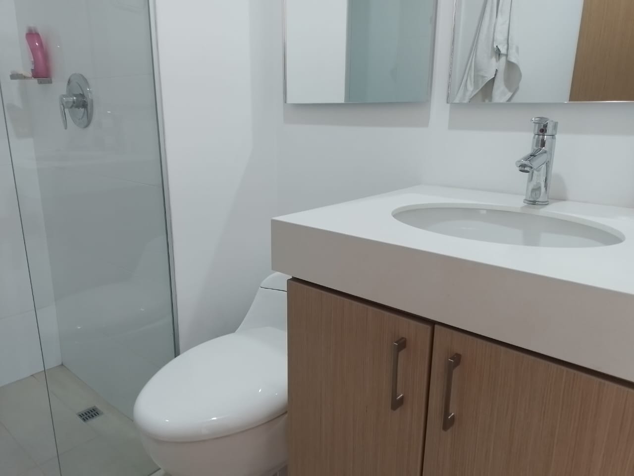 Apartamento de 2 alcobas en arriendo en Los Balsos, Medellín, 108 m² · foto 17 de 19