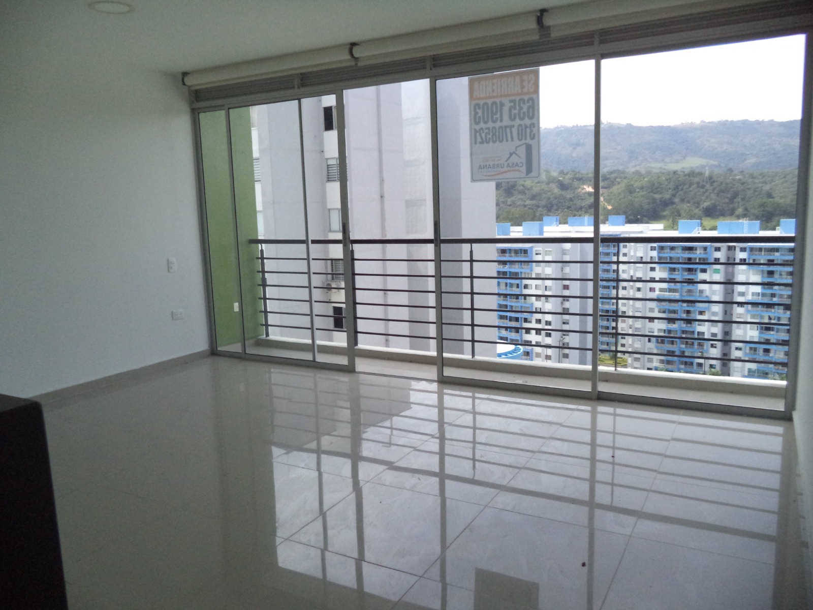 Apartamento de 2 alcobas en venta en Galvisia, Floridablanca, 74 m² · foto 3 de 24