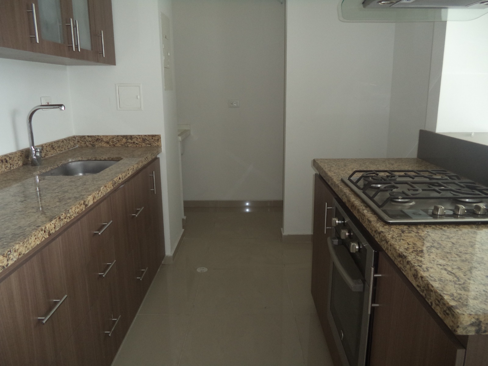 Apartamento de 2 alcobas en venta en Galvisia, Floridablanca, 74 m² · foto 9 de 24