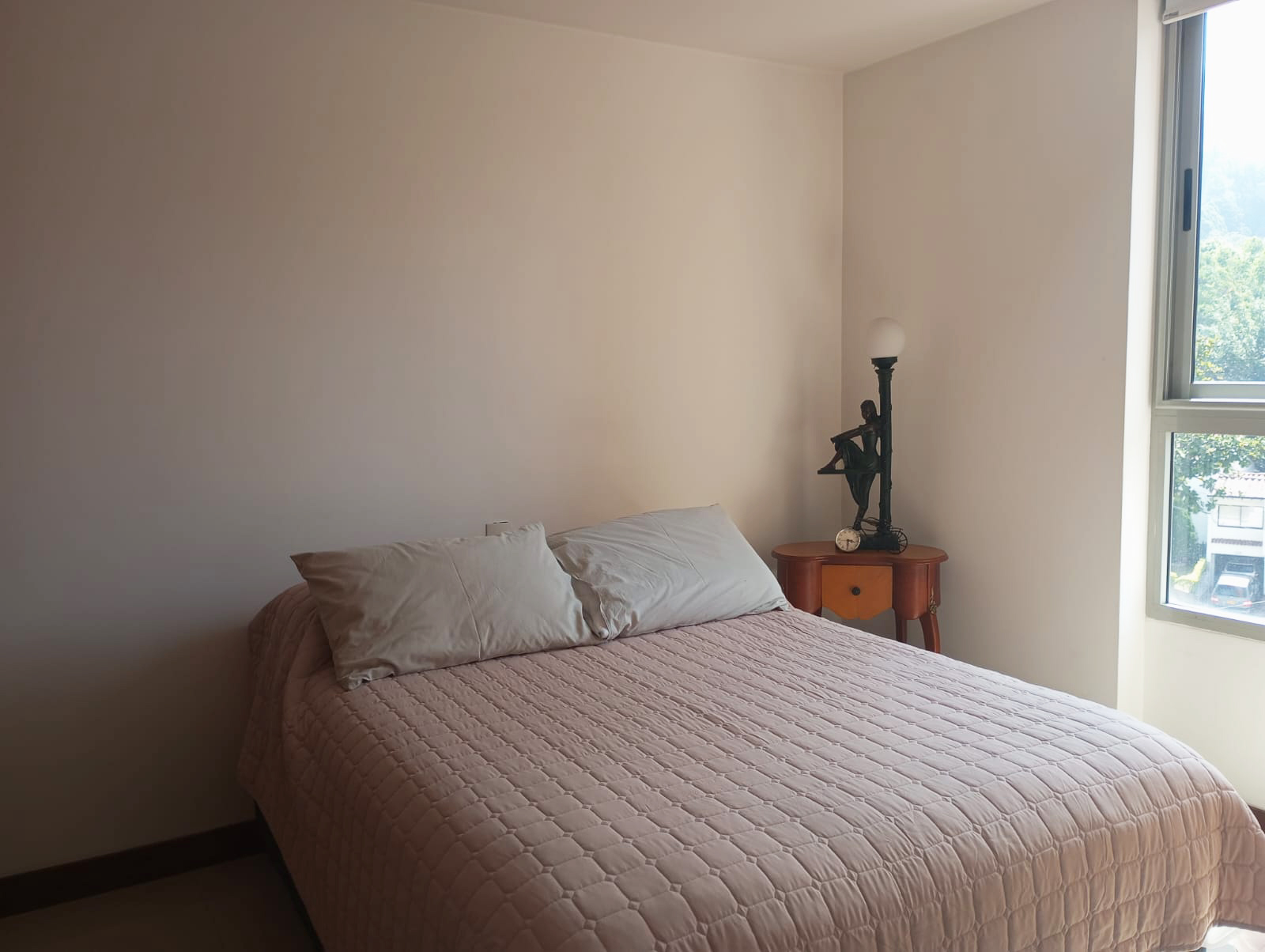 Apartamento en arriendo en Loma De Los Gonzalez, Medellín · foto 14 de 20