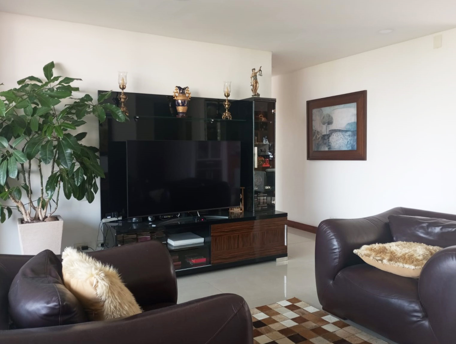 Apartamento en arriendo en Loma De Los Gonzalez, Medellín · foto 3 de 20