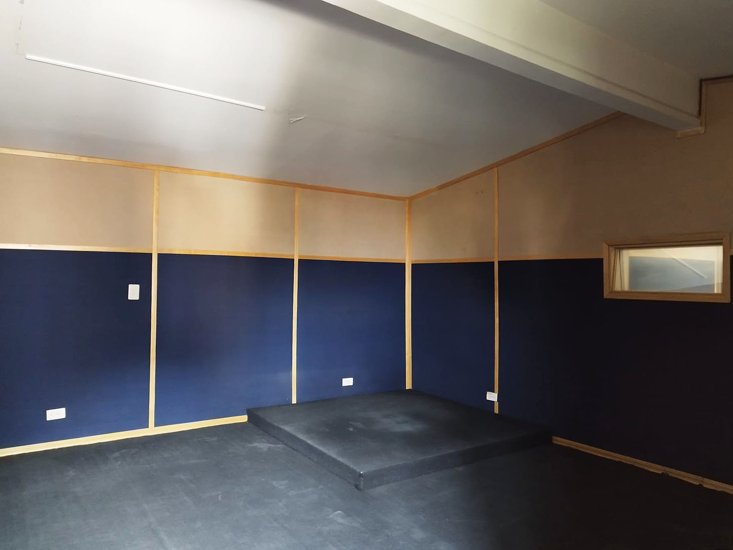 Local en venta en Las Lomas No.1, Medellín, 1480 m² · foto 14 de 18